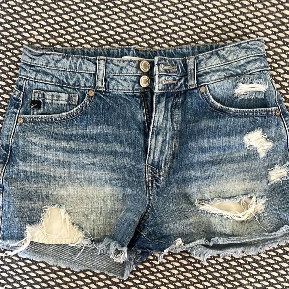KanCan shorts size small